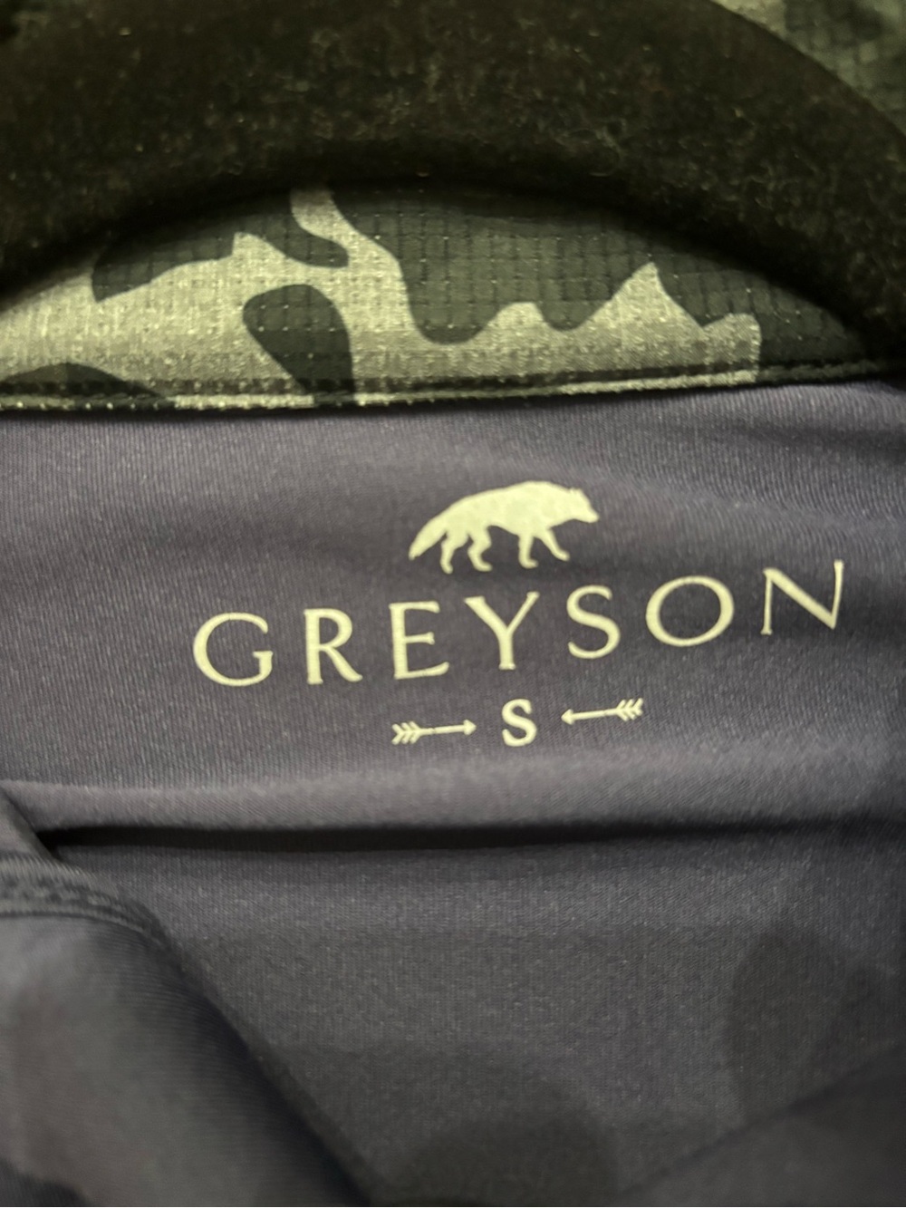 Greyson Navy Performance Pullover - Picture 3 of 4